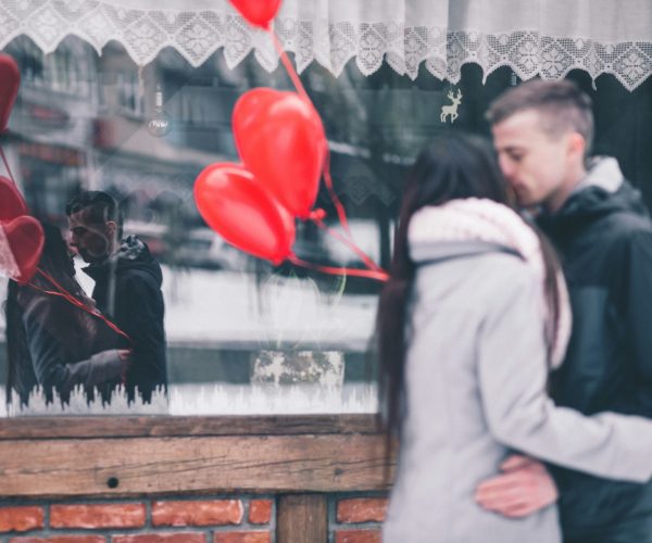 What to Gift a Man on Valentine’s Day? 7 Ways to Surprise